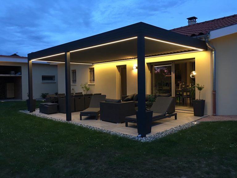 pergola bioclimatique eclairage led de nuit